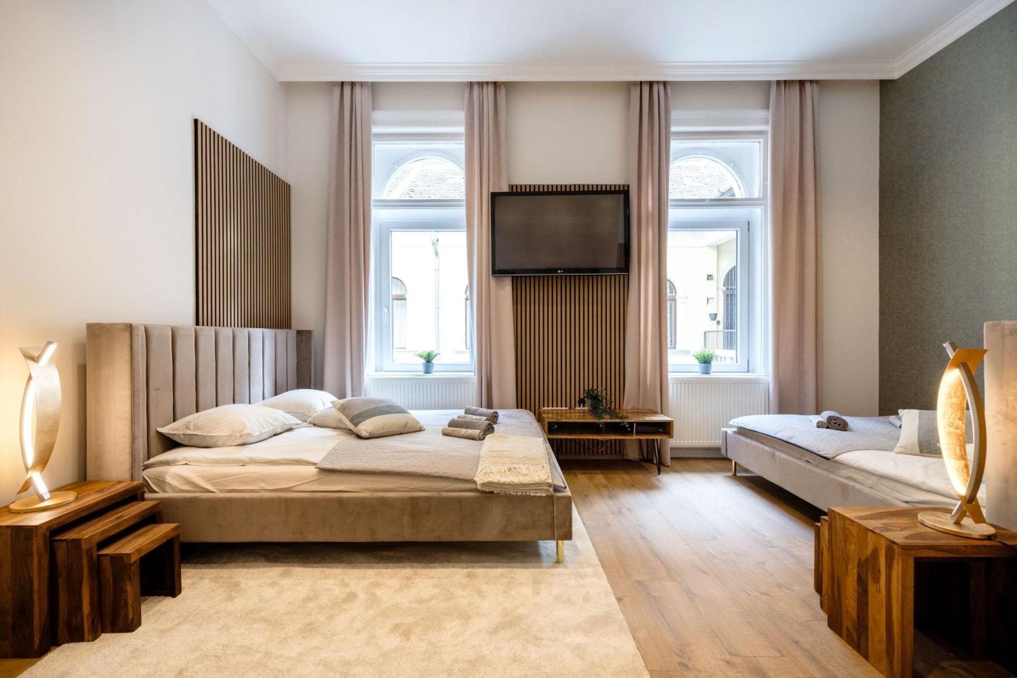 Apartamento Sleek Downtown Living Budapest Exterior foto