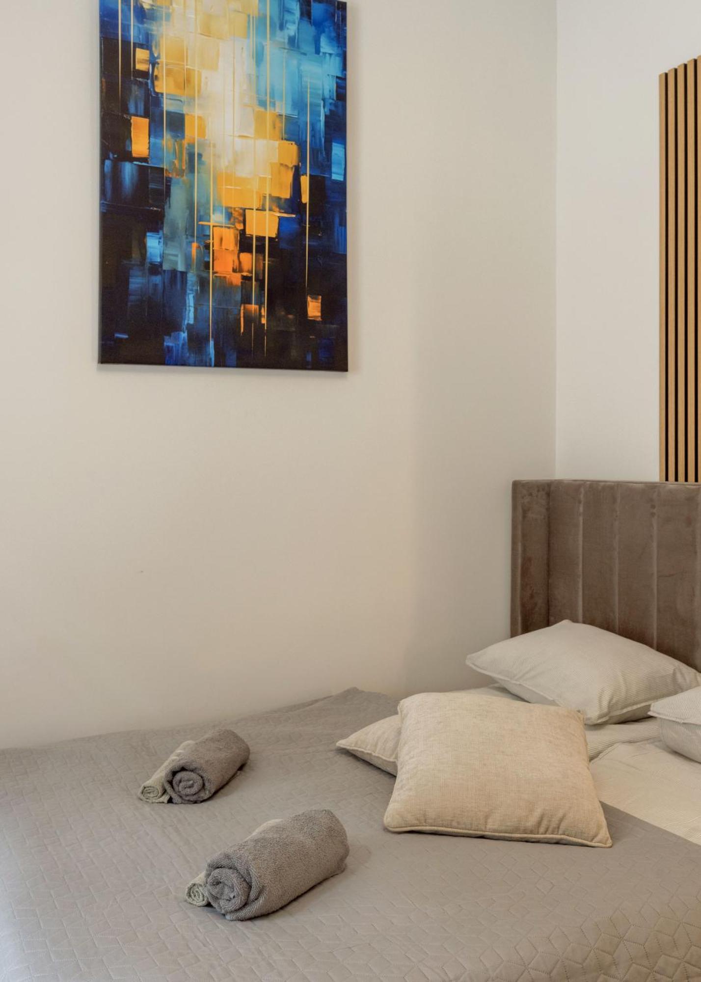 Apartamento Sleek Downtown Living Budapest Exterior foto