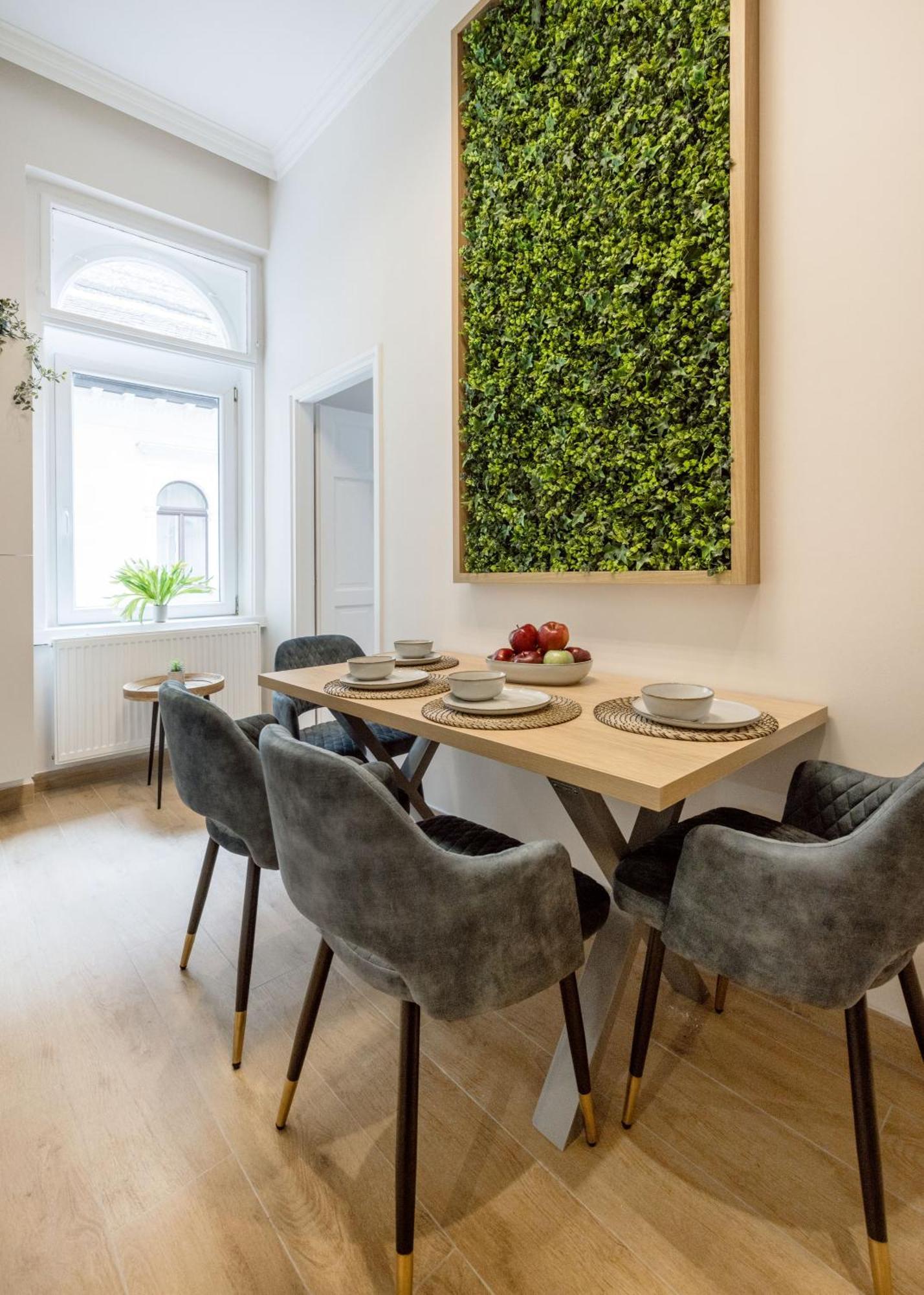 Apartamento Sleek Downtown Living Budapest Exterior foto