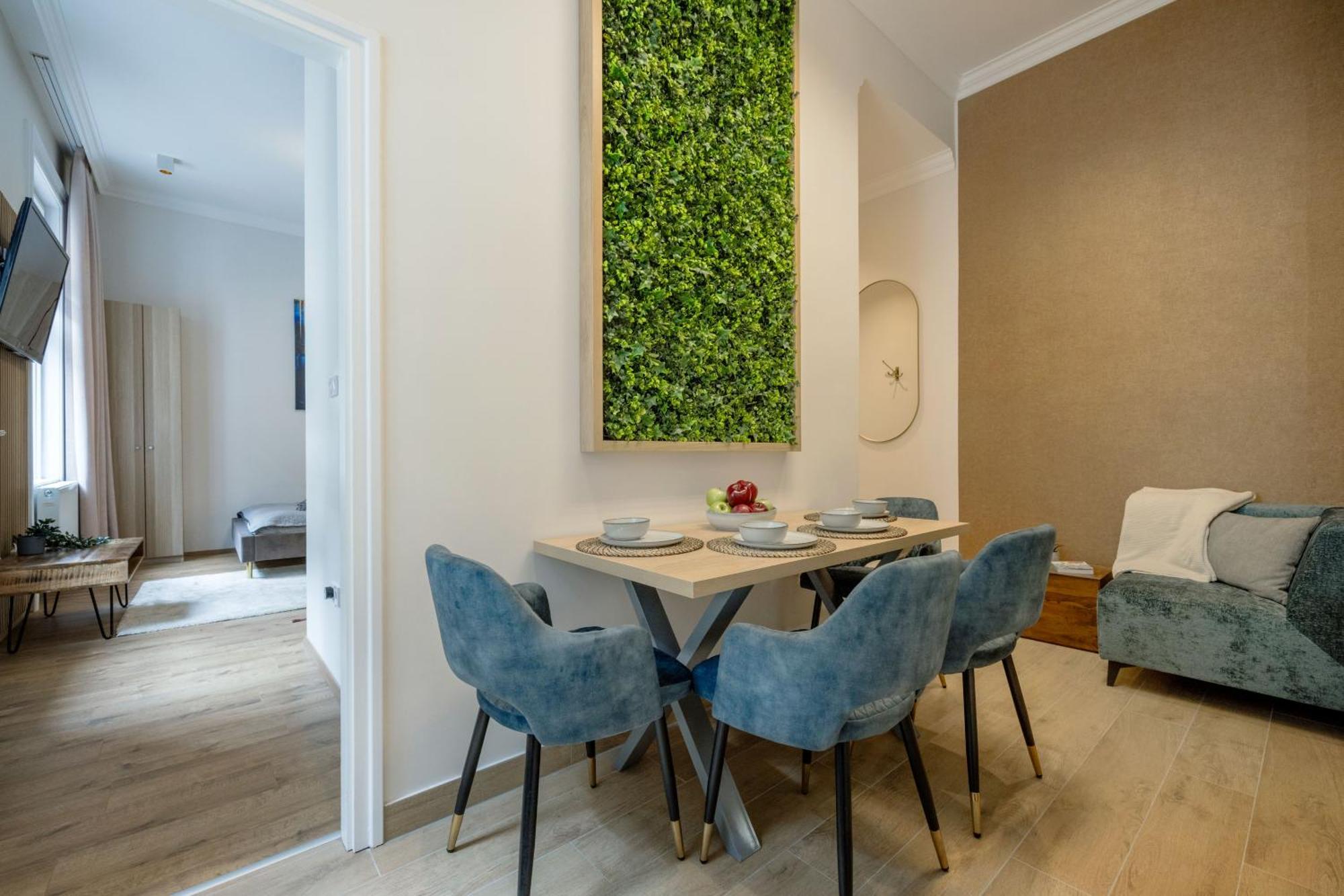 Apartamento Sleek Downtown Living Budapest Exterior foto